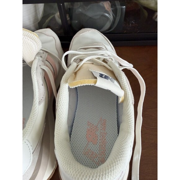 NEW BALANCE 237 size 8.5 US, Trainers White And Pastel Pink Sneaker NEW IN BOX - Picture 7 of 13